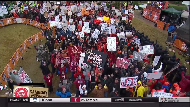 Illustration for article titled Stoops Rhymes With Poops: Your Stillwater College GameDay Sign Roundup